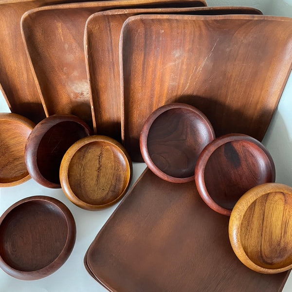 Teak Dinnerware Plate and Bowl Set | Set of Four