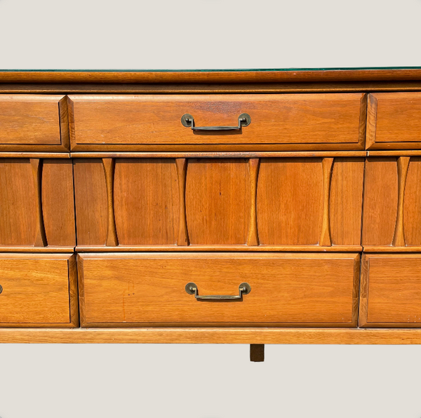 Kroehler 6-Drawer Dresser